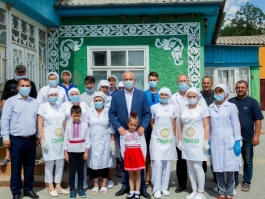 Президент страны посетил два предприятия в селе Данку Хынчештского района