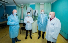 Șeful statului a vizitat Centrul de Sănătate Publică Strășeni și spitalul din satul Vorniceni
