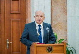 Igor Dodon a înmânat înalte distincții de stat unui grup de cetățeni ai Republicii Moldova