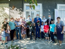 Șeful statului a oferit Ordinul Republicii la doi veterani din raionul Sîngerei