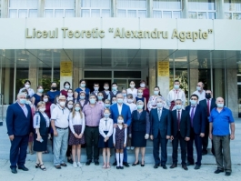 Президент Республики Молдова посетил теоретический лицей им. Александру Агапие в Сынджерейском районе