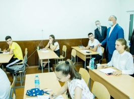 Președintele Republicii Moldova a vizitat liceul teoretic „Alexandru Agapie” din satul Pepeni, raionul Sîngerei