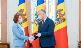 Președintele Republicii Moldova a înmânat înalte distincții de stat unui grup de cetățeni