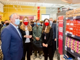 Глава государства посетил магазин сети «Кауфланд» в Бельцах