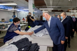 Игорь Додон посетил текстильную фабрику Martha Tex в Фалештском районе