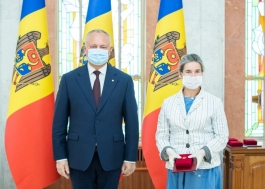 Igor Dodon a înmânat înalte distincții de stat unor cetățeni ai Republicii Moldova
