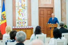 Президент Республики Молдова вручил государственные награды группе медицинских работников