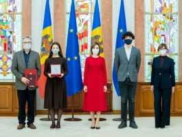 Președintele Republicii Moldova, Maia Sandu, a conferit „Ordinul Republicii” regretatului actor Vladimir Ciobanu