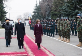 Президент Республики Молдова Майя Санду участвовала в церемонии отправления военнослужащих Национальной армии для участия в миротворческой операции в Косово 