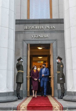 Președintele Republicii Moldova, Maia Sandu, s-a întâlnit cu Președintele Radei Supreme a Ucrainei, Dmytro Razumkov