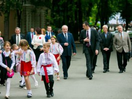 Președintele Republicii Moldova, Nicolae Timofti, a primit un grup de elevi și profesori de la liceele cu predare în limba română din regiunea transnistreană