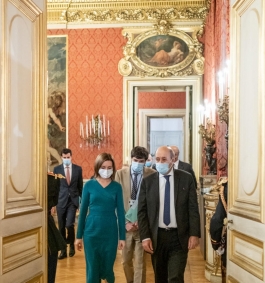 Președintele Maia Sandu a discutat despre cooperarea bilaterală cu Jean-Yves Le Drian, Ministrul pentru Europa și Afaceri Externe al Franței