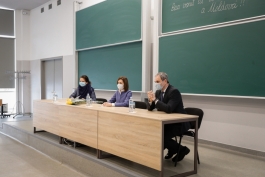 Președintele Maia Sandu a discutat cu profesorii și studenții Universității Tehnice a Moldovei
