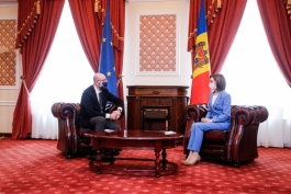 Președintele Maia Sandu s-a întâlnit cu Președintele Consiliului European, Charles Michel