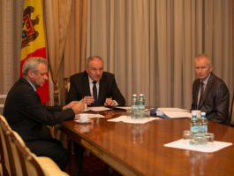 Moldovan president appoints three magistrates