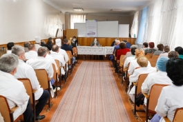 Președintele Republicii Moldova, Maia Sandu, s-a întâlnit cu primari, medici și antreprenori din raionul Edineț