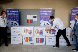 В Республику Молдова прибыла очередная партия вакцины, предоставленная Румынией