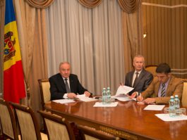 Moldovan president signs decree appointing four magistrates