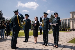 Președintele Maia Sandu către absolvenții Academiei Militare a Forțelor Armate „Alexandru cel Bun”: „Drumul pe care l-ați ales este dificil, dar onorant”