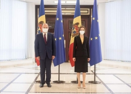 Președintele Maia Sandu a discutat despre reluarea programelor bilaterale și a dialogului la nivel guvernamental cu ministrul Afacerilor Externe al României, Bogdan Aurescu