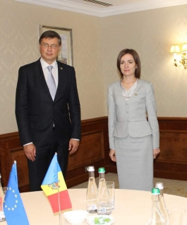 Президент Майя Санду провела встречу с исполнительным вице-председателем Европейской Комиссии Валдисом Домбровскисом