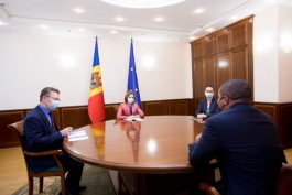 Președinta Maia Sandu a discutat cu noul Reprezentant permanent al FMI în Republica Moldova, Rodgers Chawani, despre prioritățile țării pe termen mediu