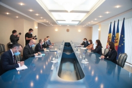 Президент Майя Санду встретилась с министром Европы и иностранных дел Французской Республики Жаном-Ивом Ле Дрианом