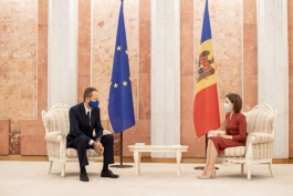 Președintele Maia Sandu a primit scrisorile de acreditare din partea noilor ambasadori ai Regatului Suediei și Uniunii Europene
