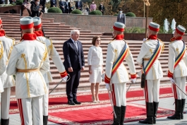 Президент Республики Молдова Майя Санду встретила в Кишинэу Президента Федеративной Республики Германия Франка-Вальтера Штайнмайера