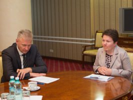 President Nicolae Timofti appoints three magistrates