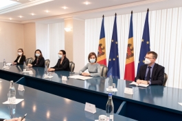 Президент Майя Санду провела встречу с группой сенаторов из Чешской Республики 