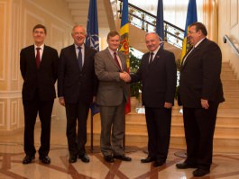 Moldovan president, NATO high-ranking official tackle cooperation, regional situation, security