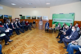 Președinta Maia Sandu a participat la discuțiile publice despre pregătirea unui Program național de împădurire 