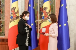 Katarina Mathernová, Director general adjunct pentru Politica de vecinătate și negocierile de extindere în cadrul Comisiei Europene, decorată cu „Ordinul de Onoare”