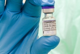 Președinta Maia Sandu s-a vaccinat cu cea de-a treia doză de vaccin împotriva Covid-19: „Mergeți să vă vaccinați, luați și rudele sau prietenii cu voi”