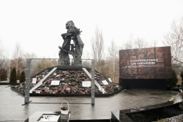Президент Майя Санду на митинге памяти жертв Холокоста: «Необходима разработка политики Памяти, что означает мужественное принятие собственного прошлого»