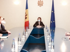 Situația din țară și din regiune, discutată de Președinta Maia Sandu cu reprezentanții partidelor extraparlamentare