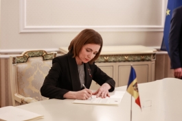 Президент Майя Санду подписала заявку на вступление Республики Молдова в Европейский Союз