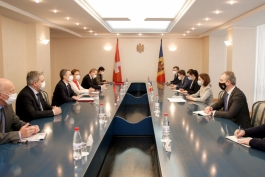Президент Майя Санду обсудила с Президентом Швейцарской Конфедерации Иньяцио Кассисом ситуацию в регионе и двустороннее сотрудничество