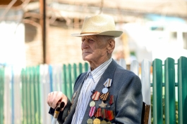 În ajun de 9 mai, șefa statului l-a vizitat pe veteranul de război Ioil Lupașco din satul Slobozia-Dușca, raionul Criuleni