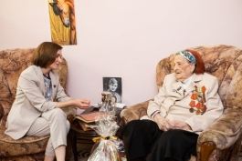 Președinta Maia Sandu a vizitat-o pe veterana Evghenia Pancișchina, ultima supraviețuitoare din Moldova a asediului Leningradului