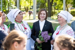 Președinta Maia Sandu a discutat cu locuitorii comunei Dubăsarii Vechi din raionul Criuleni