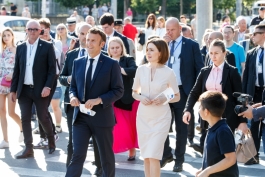 Președinta Maia Sandu după întrevederea cu Președintele Emmanuel Macron: „Prețuim parteneriatul moldo-francez și dorim să-l consolidăm în continuare, în interesul cetățenilor țărilor noastre”