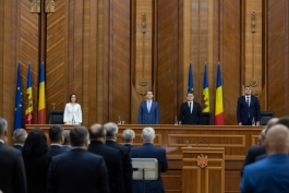 Președinta Maia Sandu către membrii Parlamentului României: „Republica Moldova împărtășește valorile Uniunii Europene și merită șansa de a fi parte a marii familii europene”