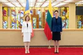 Relațiile bilaterale moldo-lituaniene, discutate de șefa statului cu Președinta Parlamentului lituanian și cu Prim-ministra țării