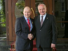 Moldovan president awards order of honour to U.S. ambassador