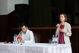Președinta Maia Sandu, la Fălești: „Vrem ca satele noastre să fie pline de oameni și vom continua să le susținem financiar pentru a îmbunătăți condițiile de viață”