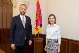 Președinta Maia Sandu a discutat cu ambasadorul UE în Republica Moldova, Jānis Mažeiks