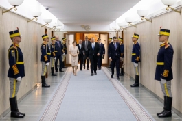 President Maia Sandu met with the Romanian Government and Parliament