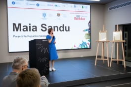 Președinta Maia Sandu a participat la Salonul Internațional de Carte Bookfest Chișinău 2022, de Ziua Limbii Române